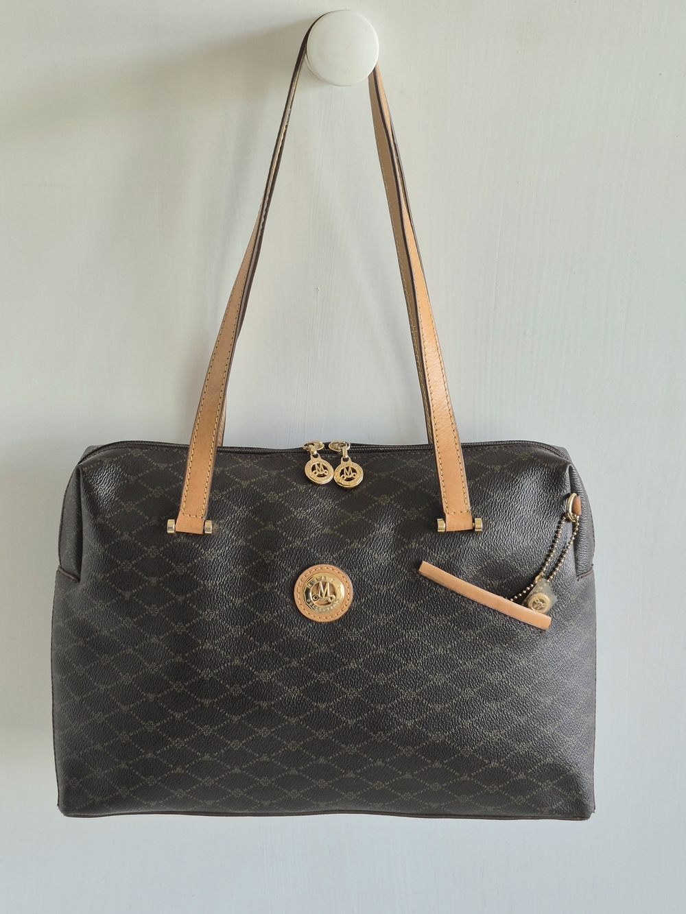 Rioni Moda Italia Brown Monogram Pattern & Tan LeatherTrim Medium Shoulder Bag